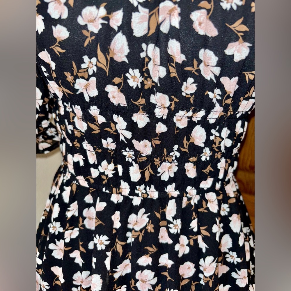 Trixxi Black Floral Puff Sleeve Mini Dress Smocked Waist & Ruffle Skirt SZ (S)